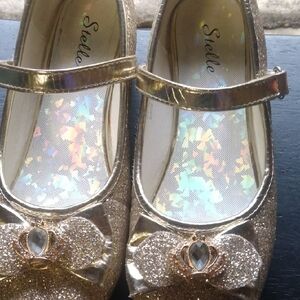 Girls Size 3 Gold Stelle Heels -